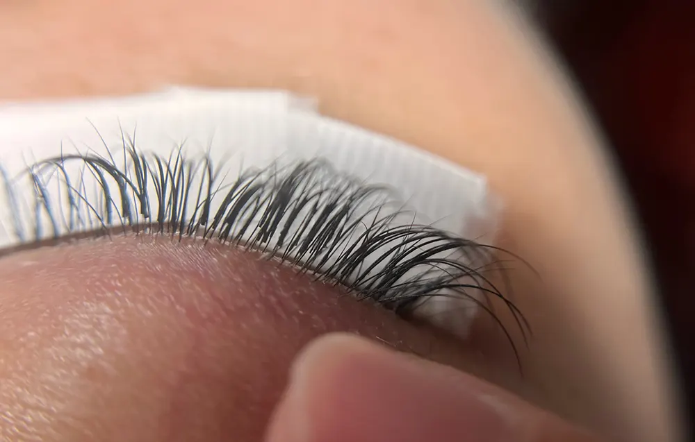 Eyelash professional deep cleaning - after exfoliation - sebum removal at MLashes Brisbane