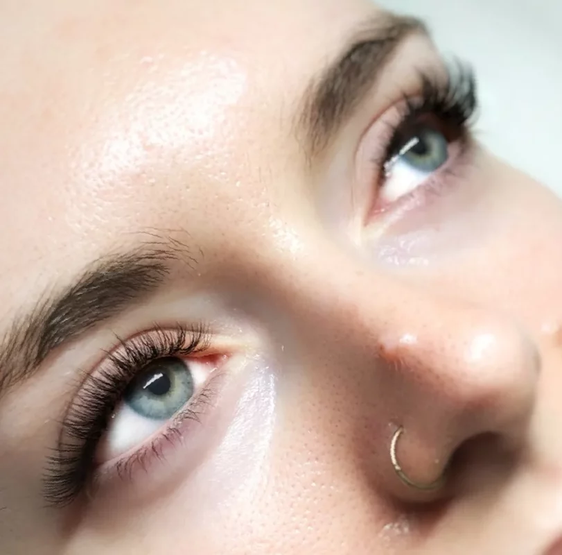 volume lashes for blog