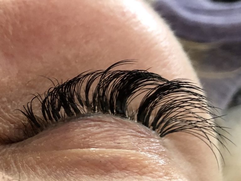 eyelash-extensions-removal-from-another-salon４